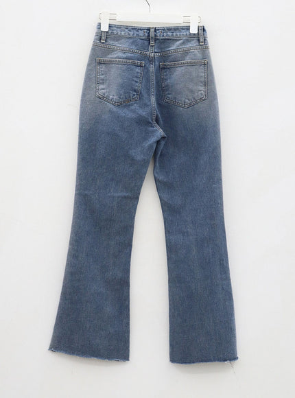 Light Washed Bootcut Jeans OD27