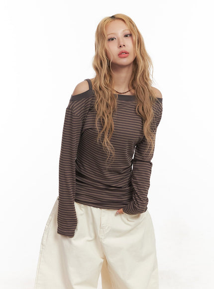 striped-long-sleeve-off-shoulder-top-cm506 / Dark brown