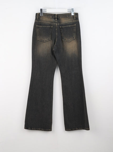 low-rise-bootcut-jeans-cs303