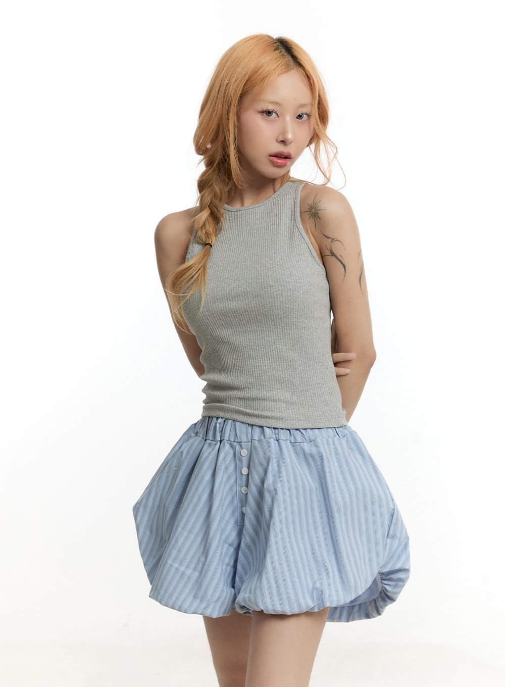 slim-fit-ribbed-cropped-tank-top-cy505 / Gray