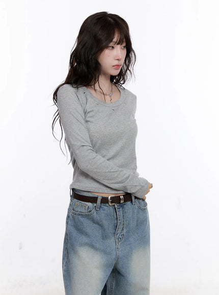 ribbed-u-neck-eyelet-long-sleeve-top-cs530 / Gray