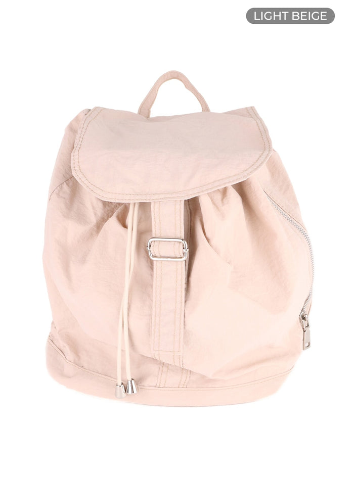 solid-nylon-buckle-backpack-cm413 / Light beige