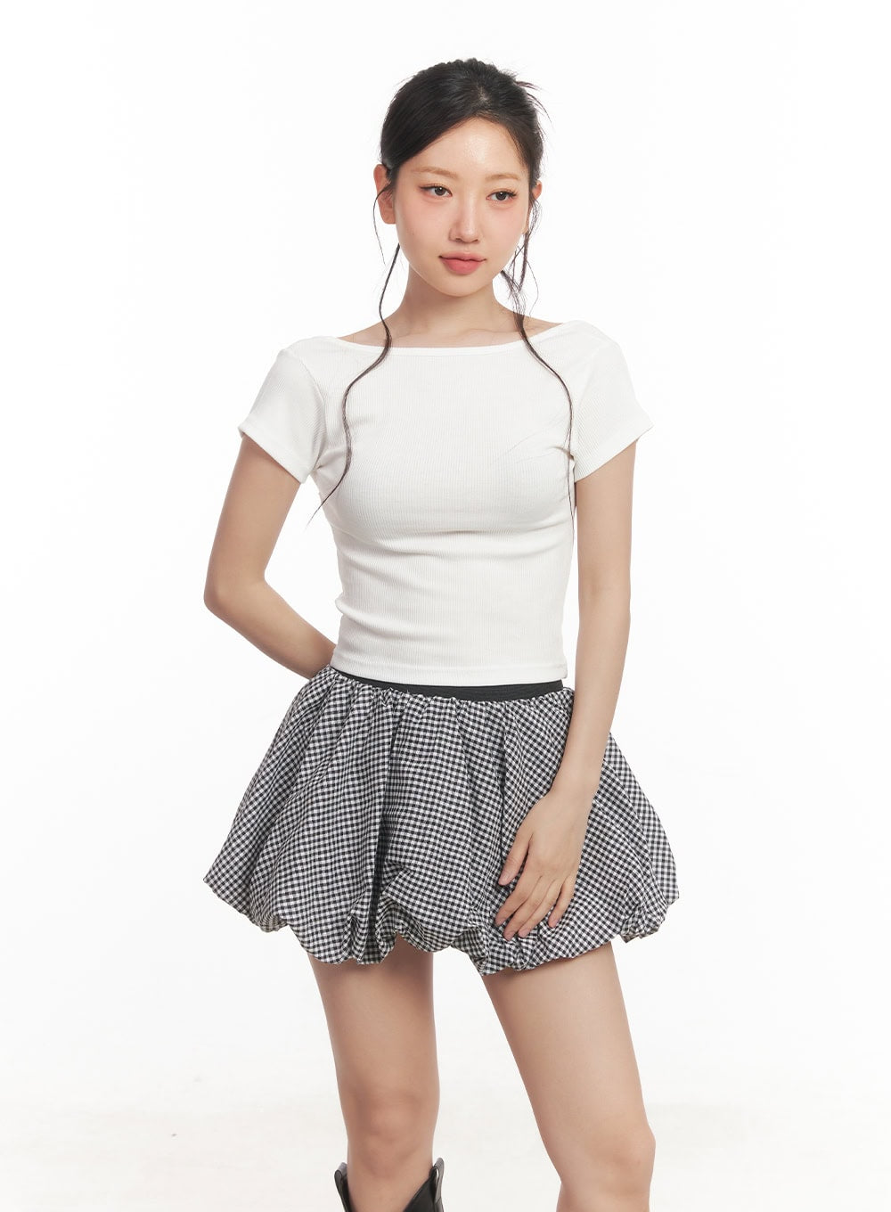 backless-ribbed-crop-top-ca529 / Light beige