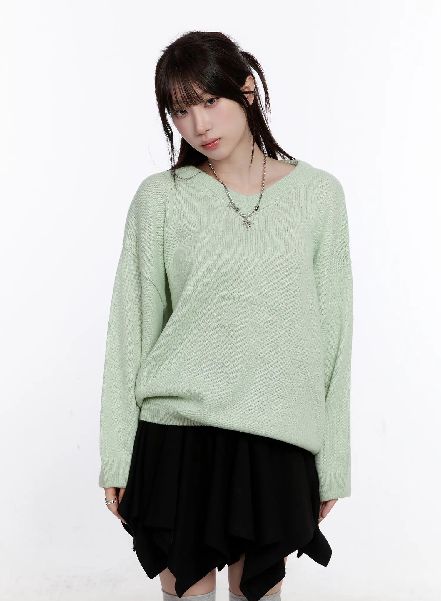 casual-loose-fit-long-sleeve-sweater-co501 / Light green