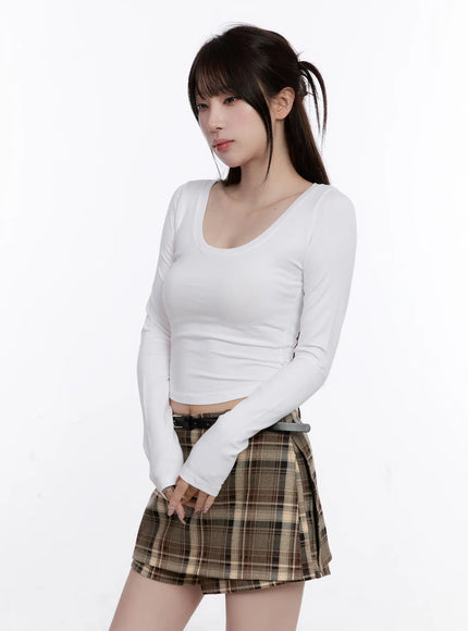 Slim-Fit Cropped Long Sleeve Top CO501