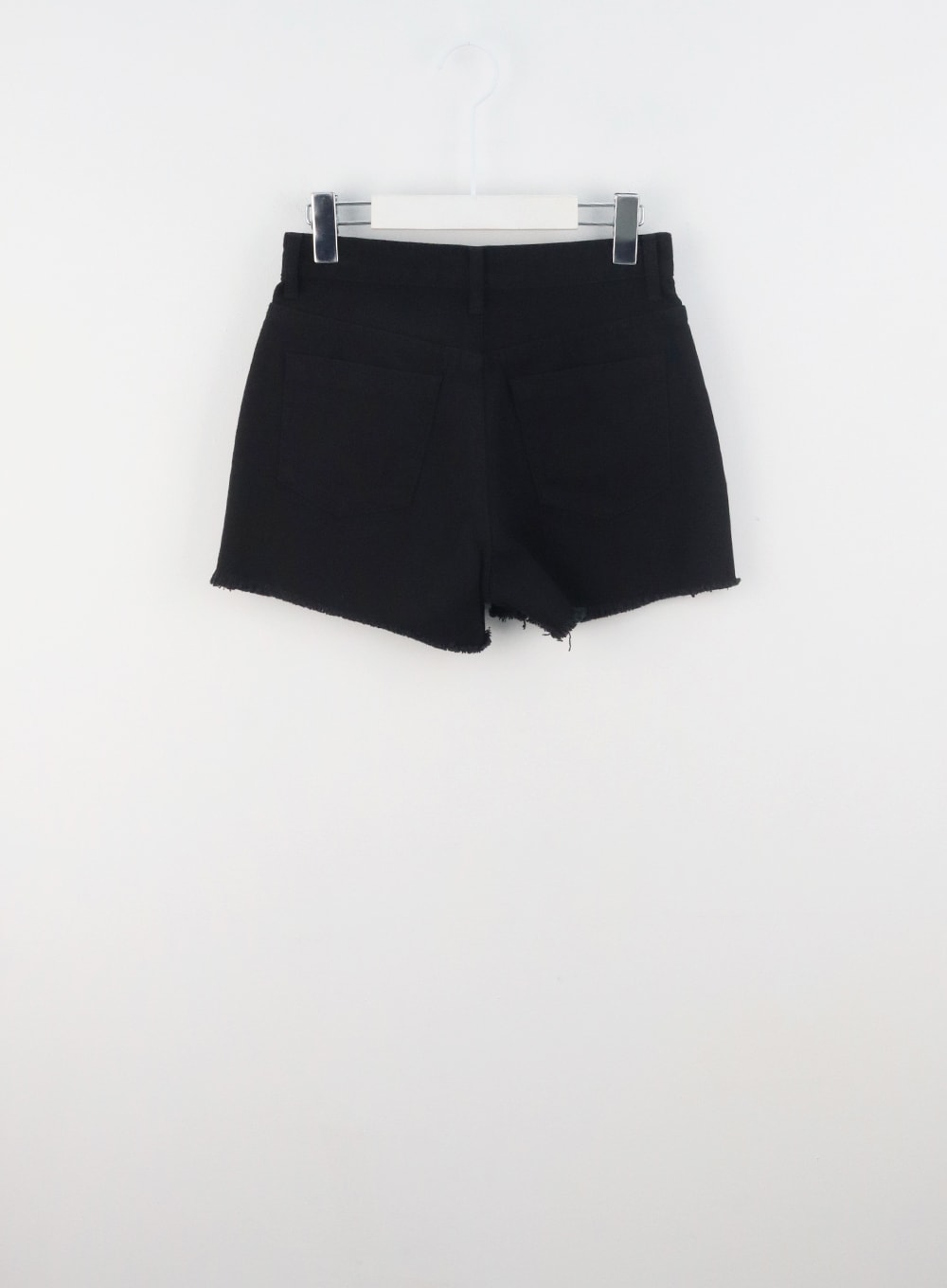 ripped-shorts-cl318