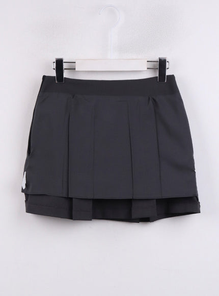 gray-pleated-belted-mini-skirt-cj423