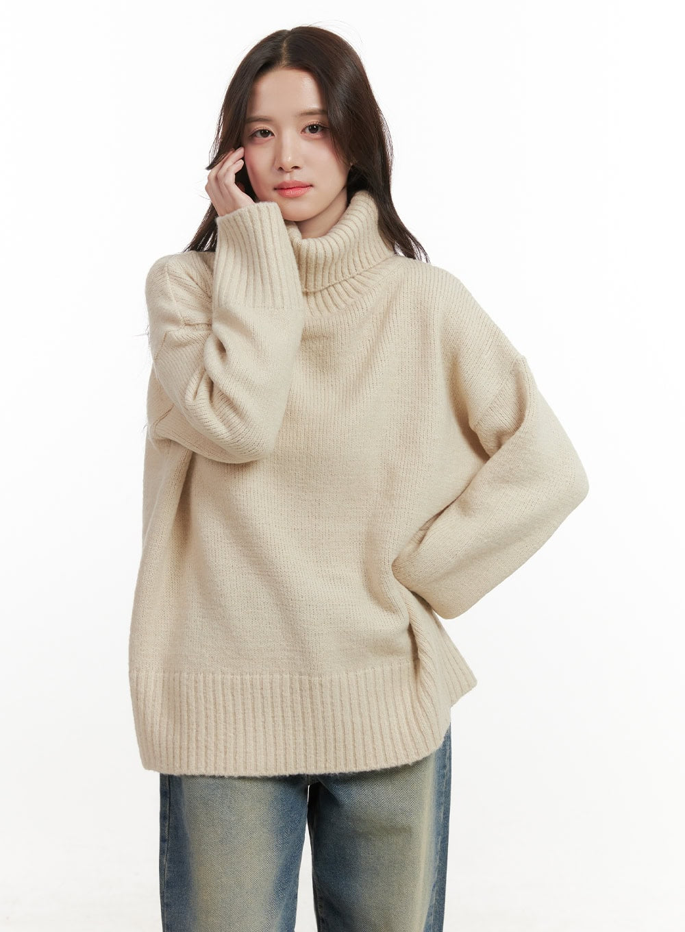 cozychic-turtle-neck-sweater-on429 / Beige