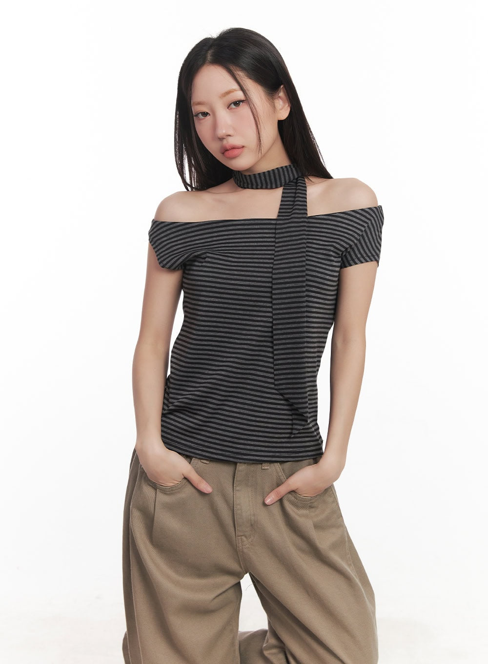 stripe-off-shoulder-top-with-scarf-ca521 / Black
