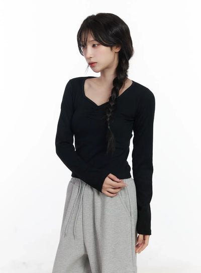 shirring-heart-neck-long-sleeve-top-cj527 / Black