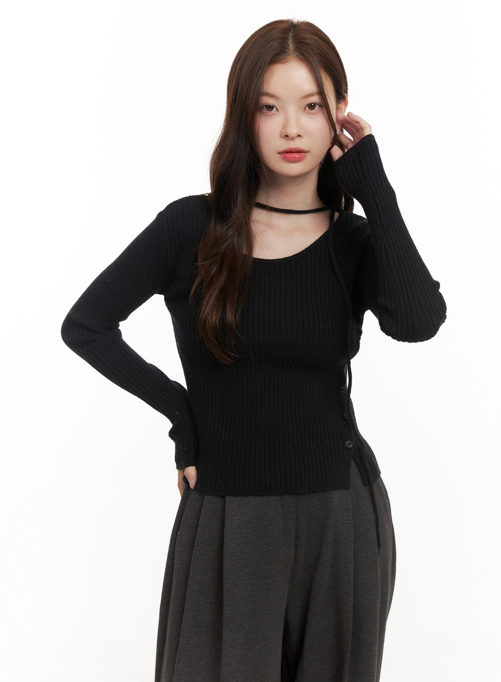 slim-fit-long-sleeve-sweater-od403 / Black