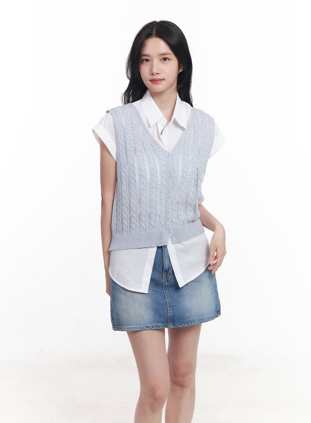 knit-buttoned-vest-top-cy523 / light blue