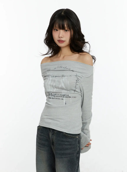 graphic-print-off-shoulder-long-sleeve-top-cf510 / Gray