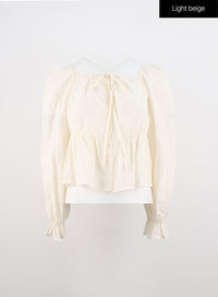 ruffled-square-neck-blouse-oo312 / Light beige