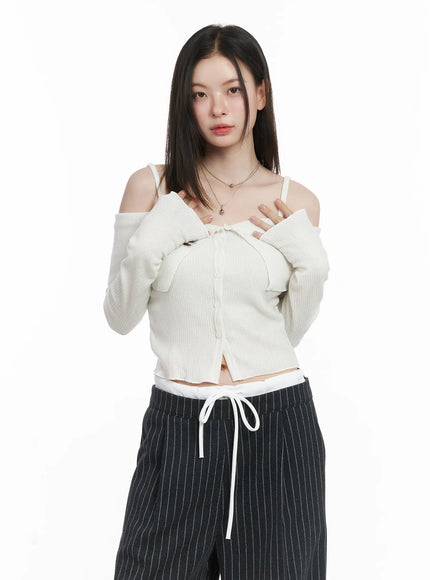 ribbed-off-shoulder-crop-cardigan-cj506 / Light beige