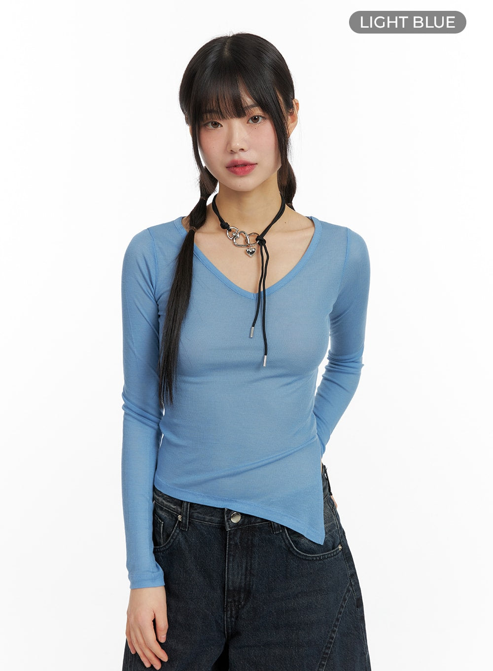 slit-v-neck-slim-fit-tee-cf422 / Light blue