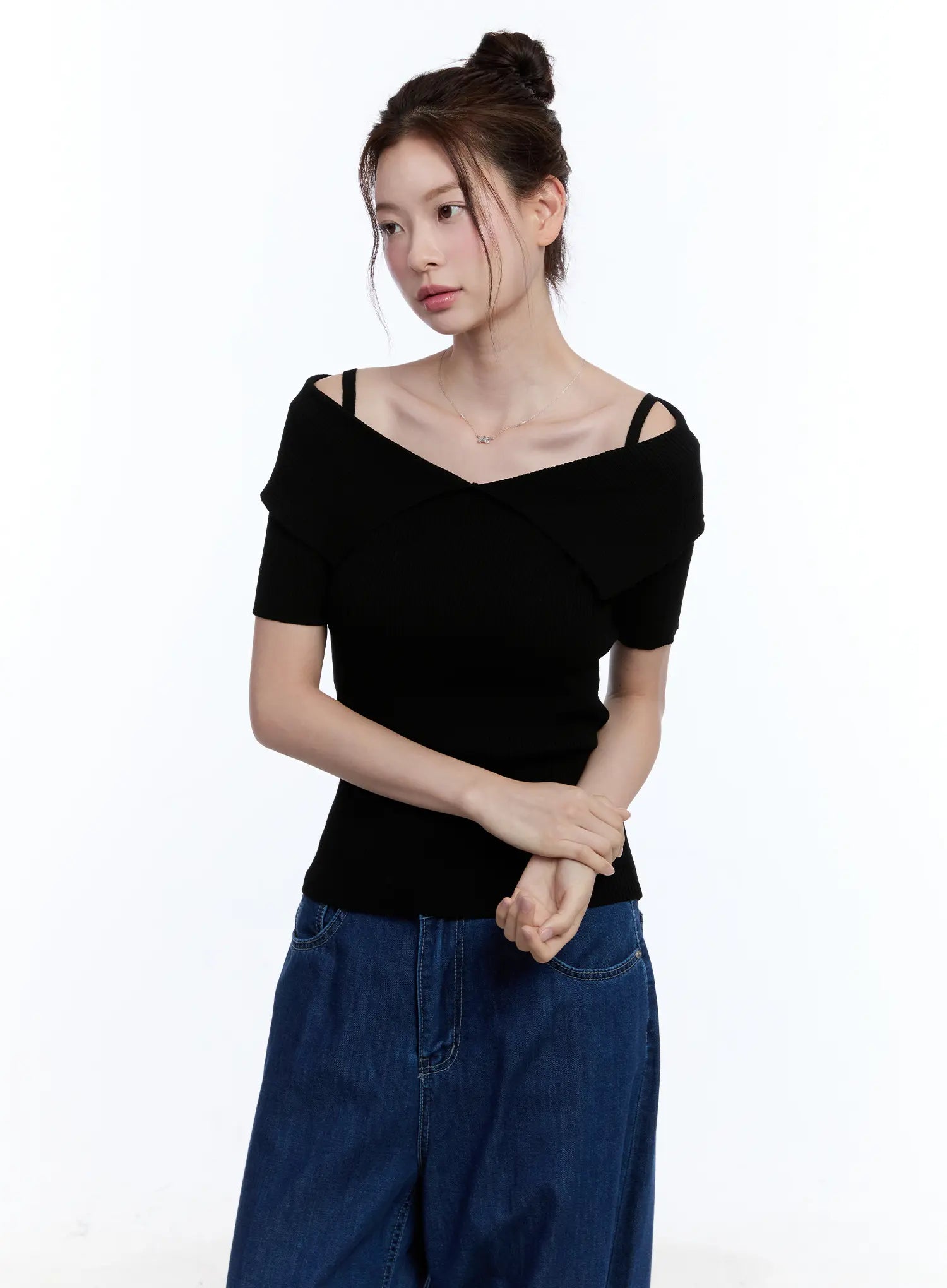 ribbed-off-shoulder-top-cu513 / Black