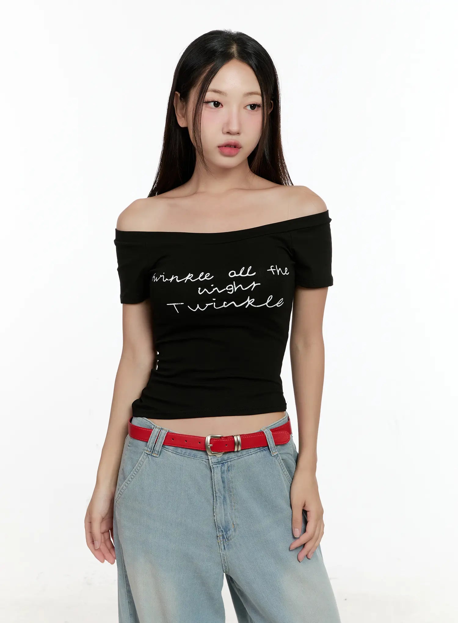 off-shoulder-graphic-top-cl531 / Black