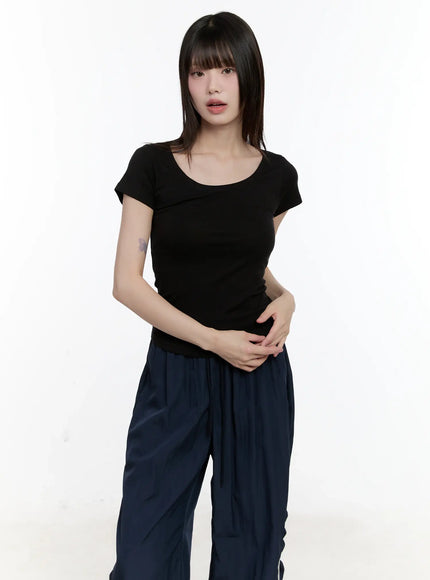 cotton-u-neck-essential-top-cl504 / Black
