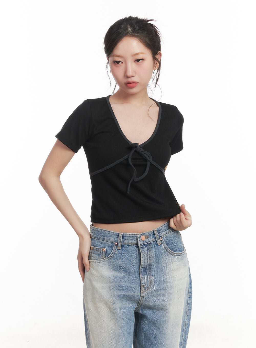 ribbon-v-neck-crop-top-ca530 / Dark gray