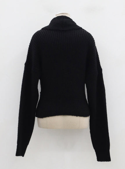 Off-Shoulder V-Neck Crossed Sweater CD19