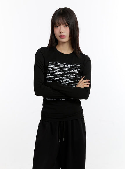 Graphic Slim-Fit Long-Sleeve Top CA509