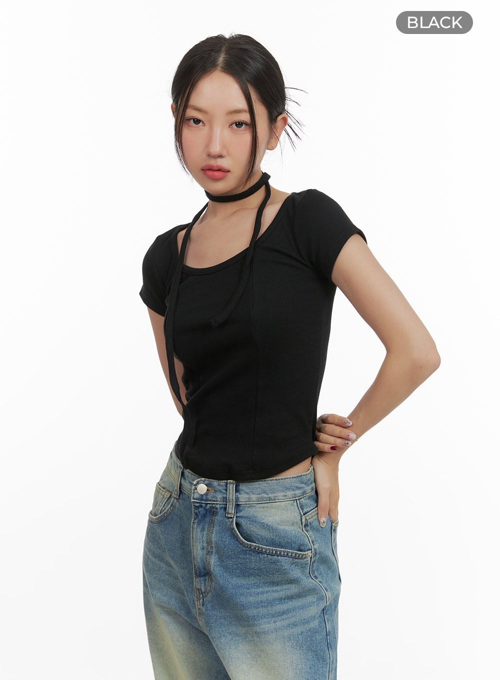 slim-fit-u-neck-top-cy423 / Black
