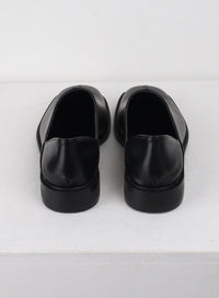 basic-solid-faux-leather-loafers-oj415