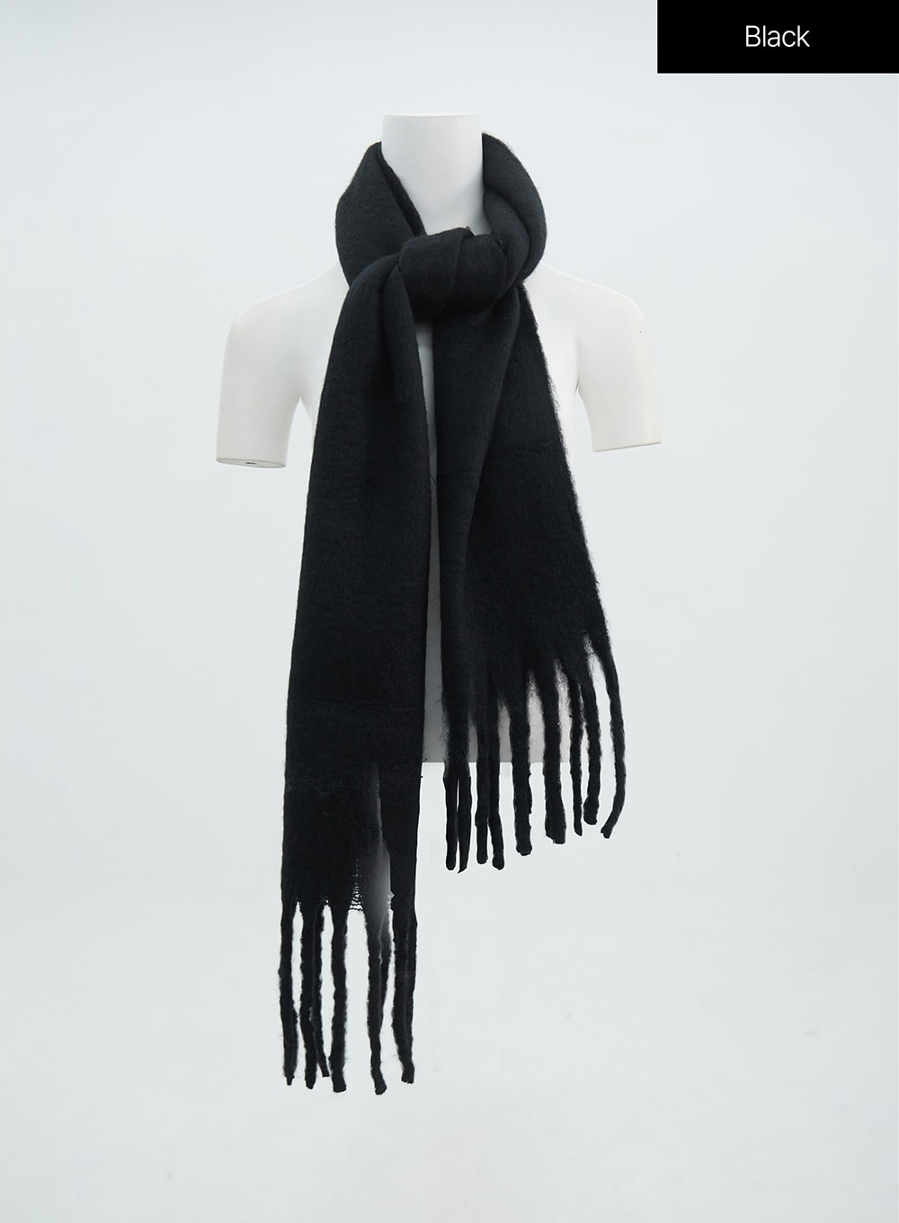 fringed-basic-scarf-in316 / Black