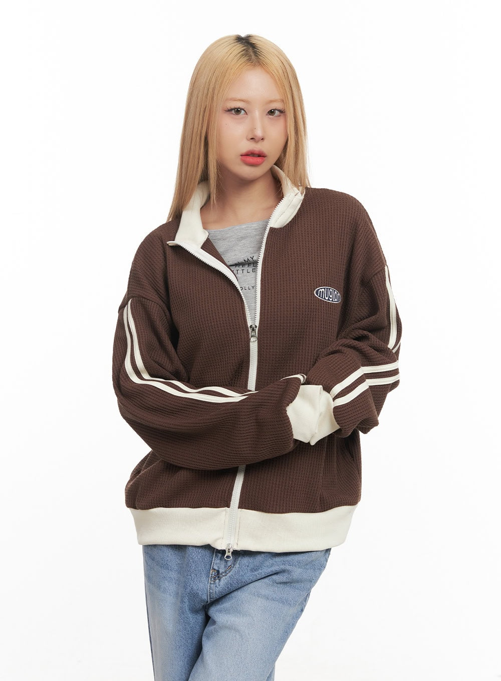 embroidered-knit-zip-up-track-jacket-cm506 / dark brown