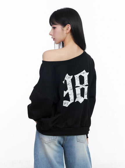 off-shoulder-graphic-sweatshirt-cf518 / Black