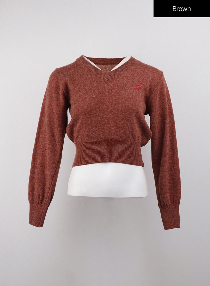 heart-embroidered-v-neck-crop-sweater-oj416 / Brown