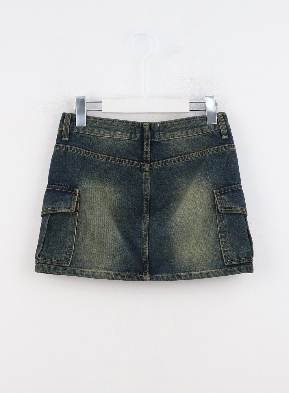 low-rise-cargo-denim-mini-skirt-in322