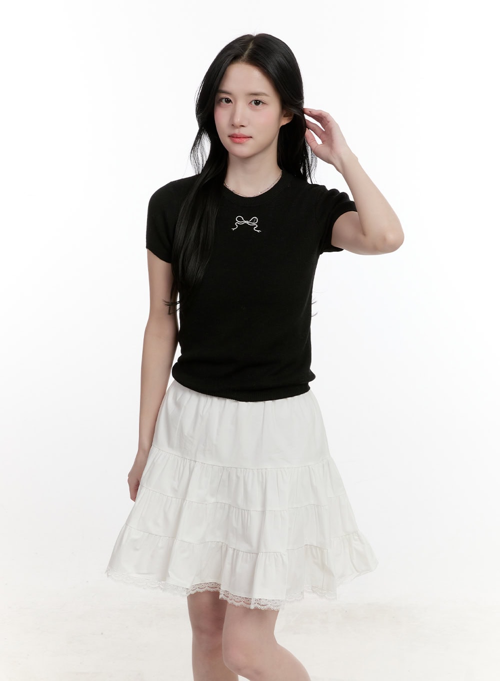 back-ribbon-cut-out-cropped-sweater-tee-cf527 / Black