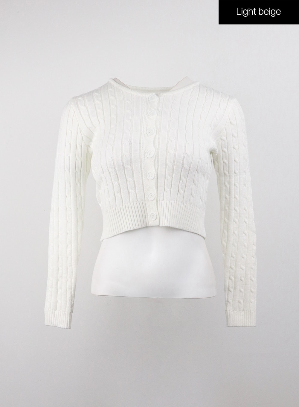cable-knit-buttoned-crop-cardigan-oj416 / Light beige