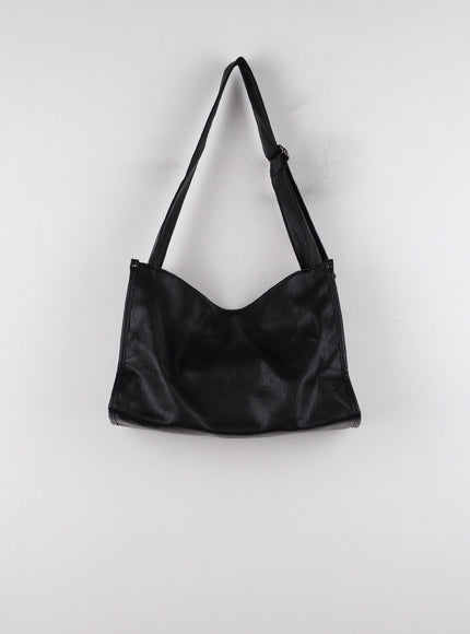 square-faux-leather-shoulder-bag-cd318