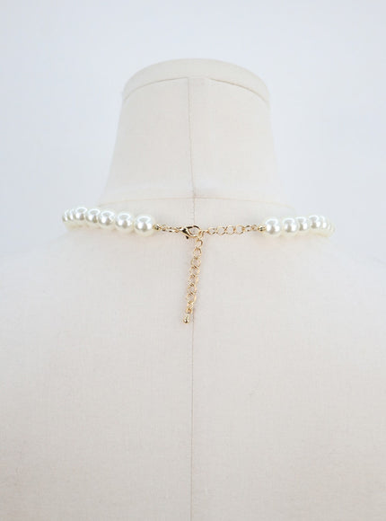 Faux Pearl Necklace BY303