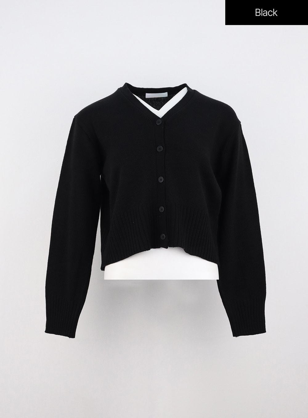 v-neck-buttoned-cardigan-io317 / Black