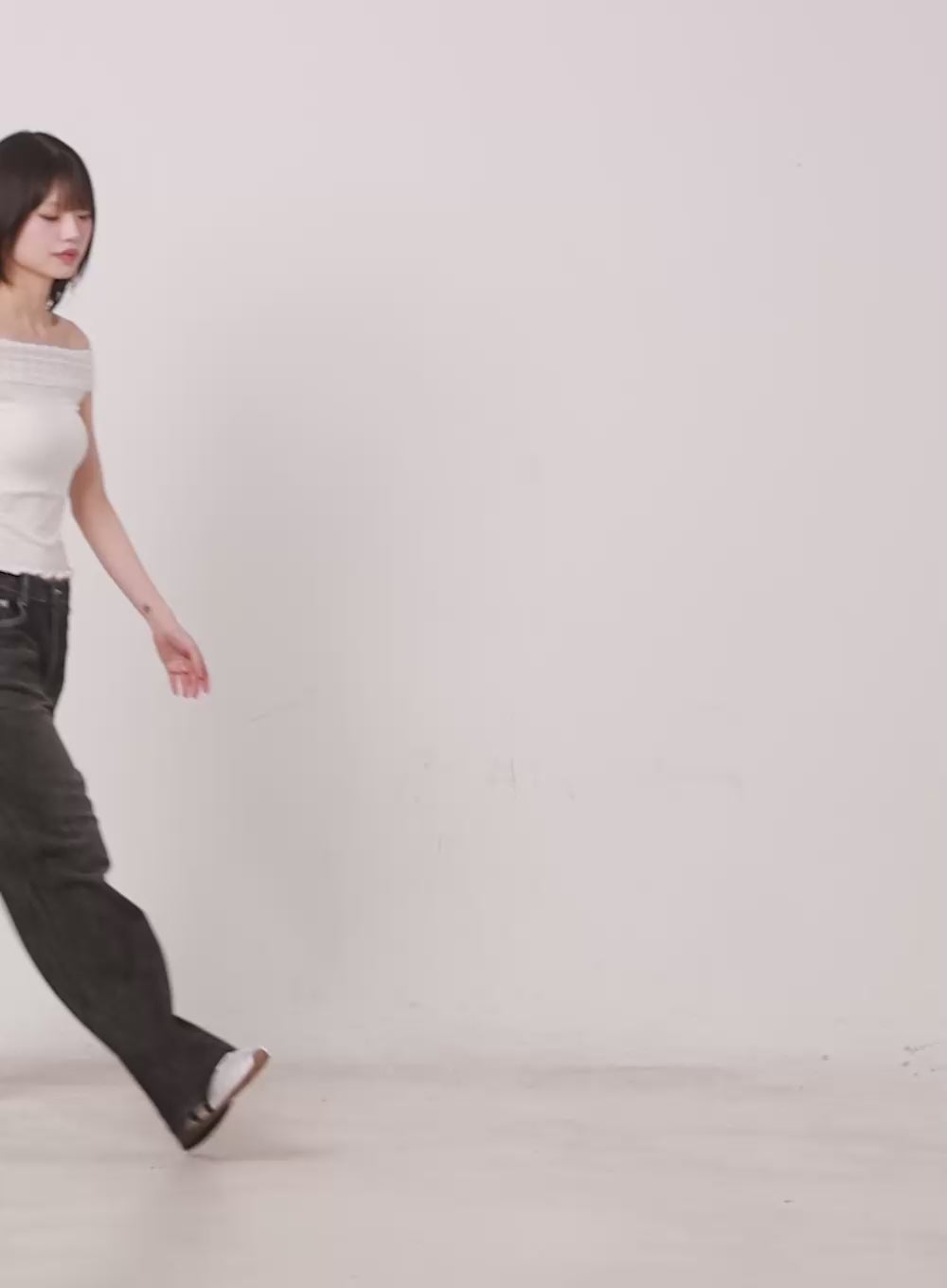 Luna Stitched Washed Wide-Leg Jeans CA523