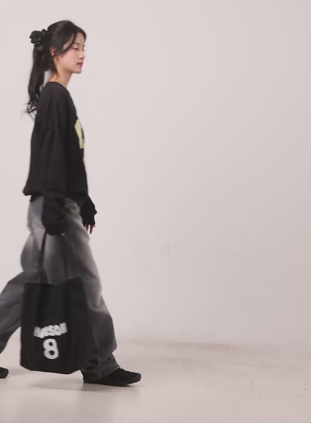 Athena Washed Wide-Leg Jeans CM527