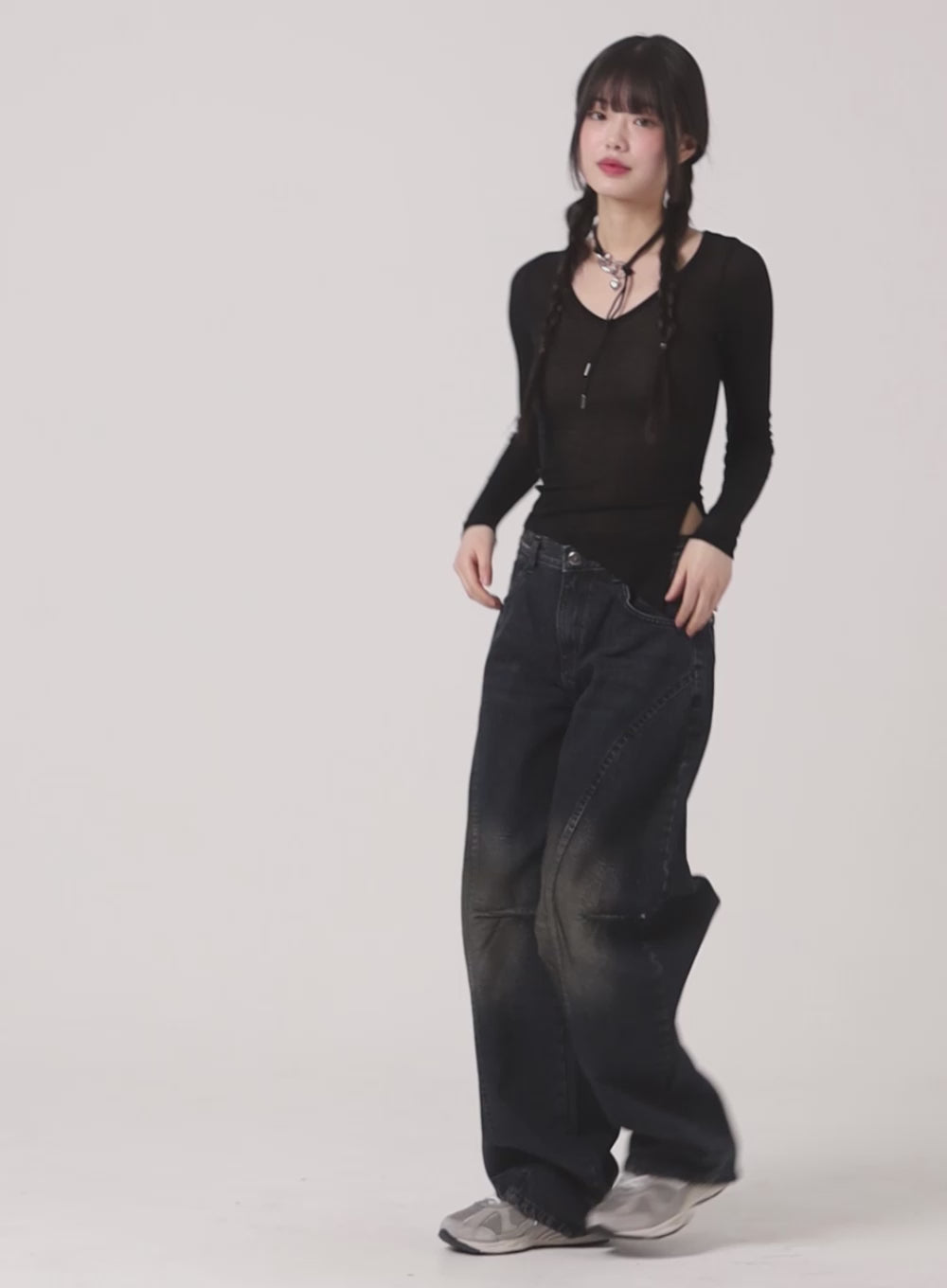 Slit V-Neck Slim Fit Tee CF422