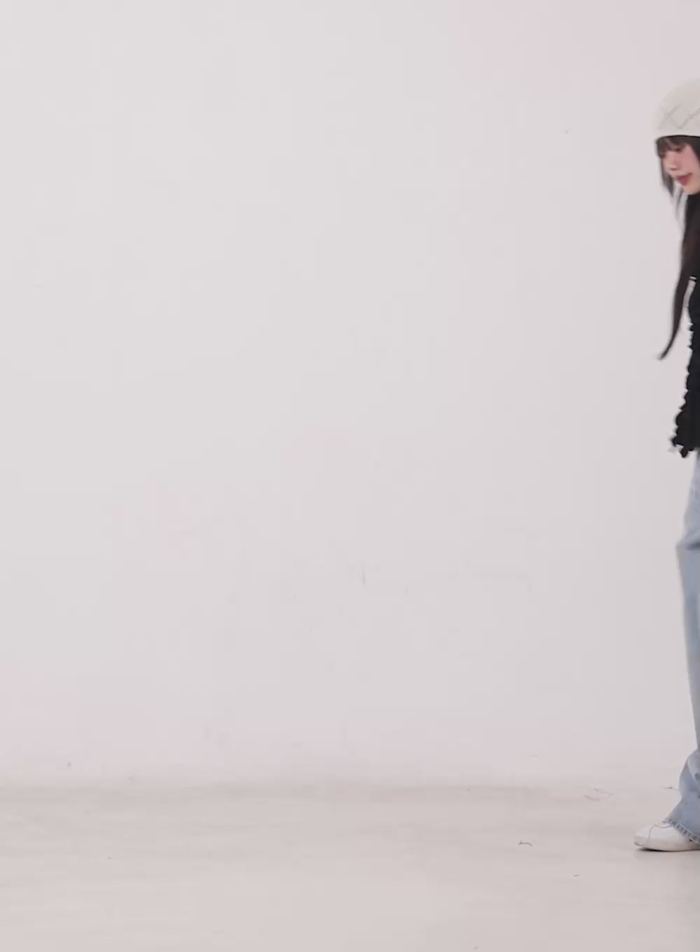 Cierra Washed Wide-Leg Jeans CY520