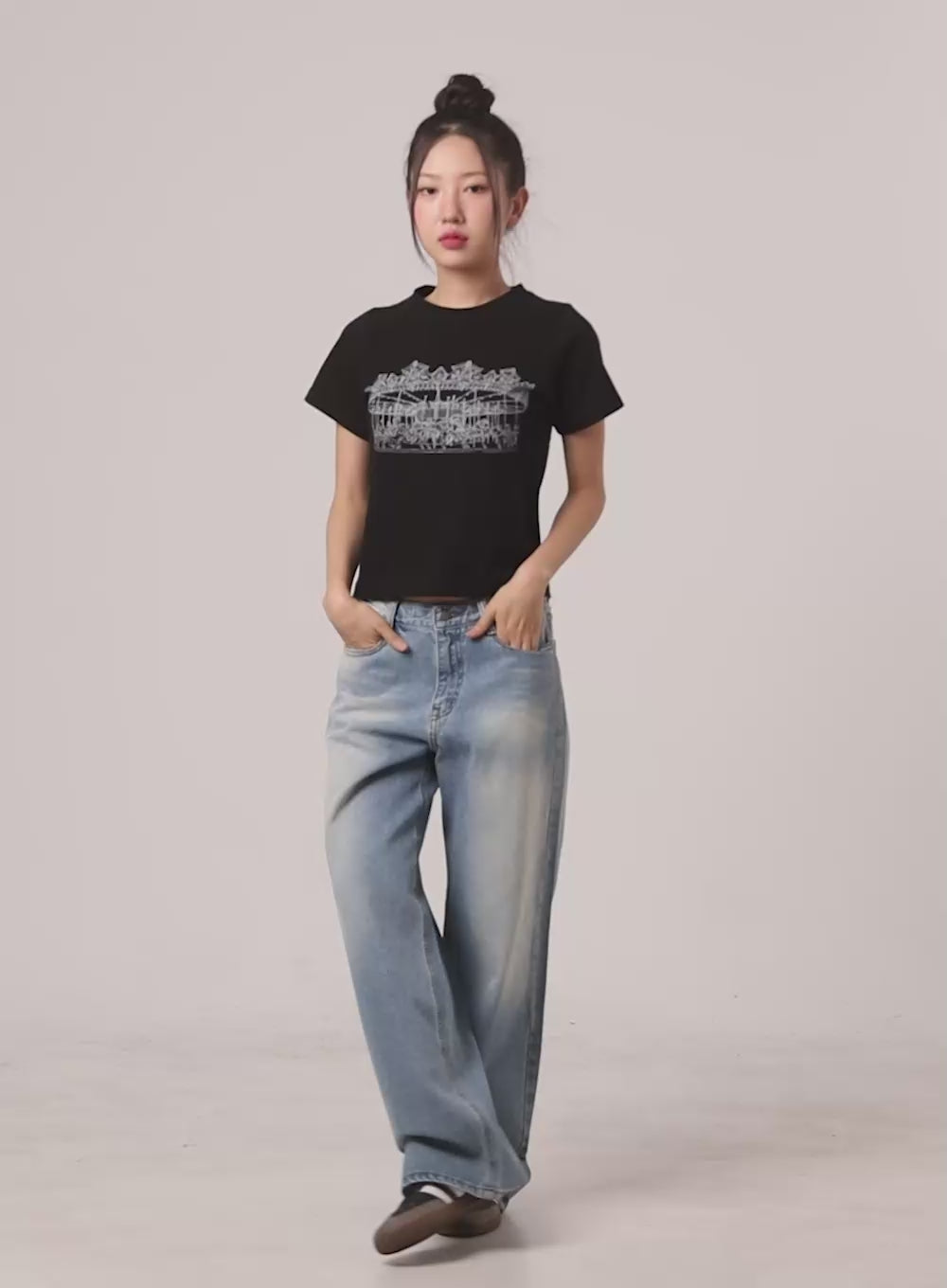 Merry-Go-Around Cotton Graphic Crop Tee CL410