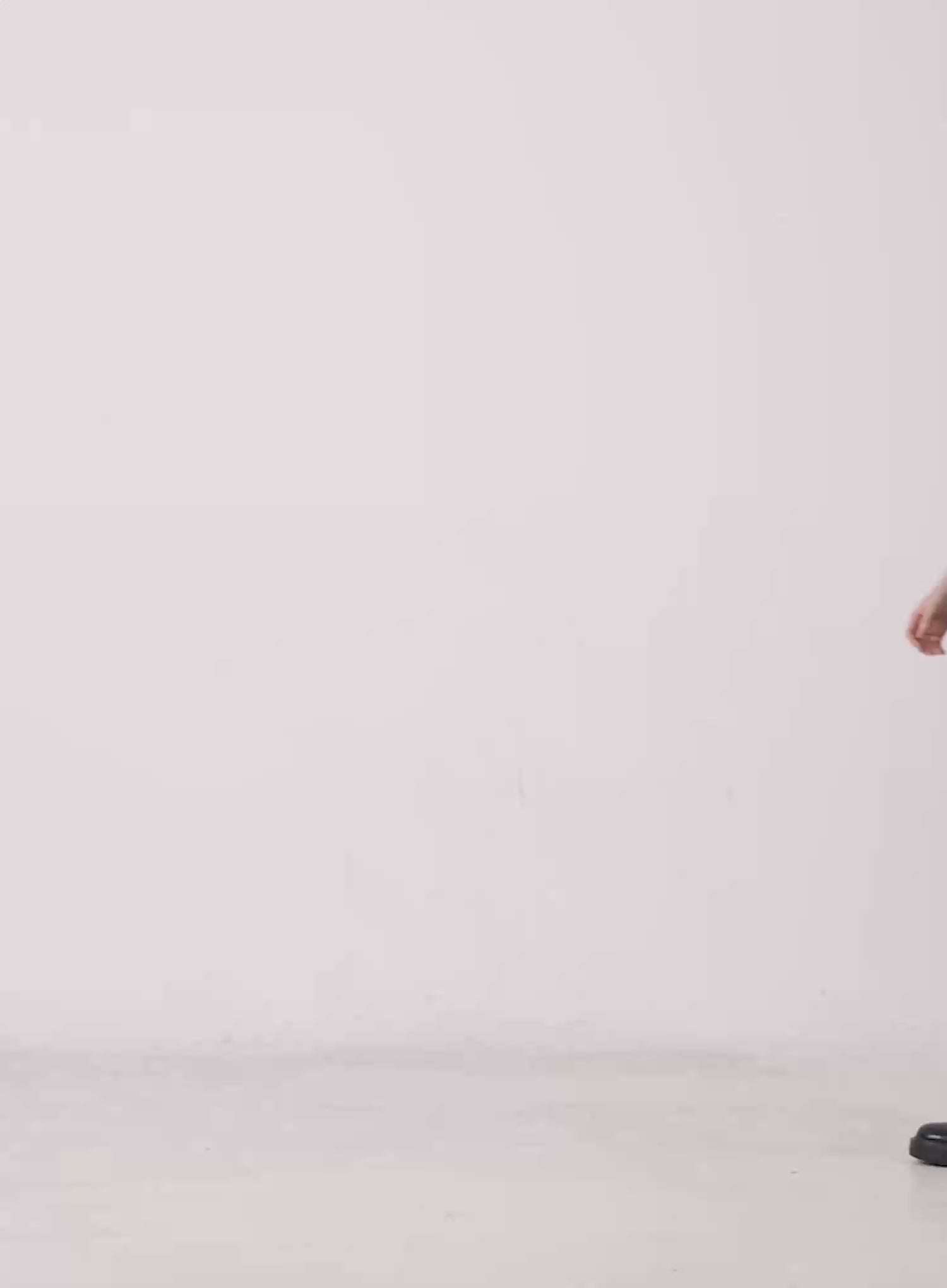 Loose-Fit One-Shoulder Graphic Tee CU511