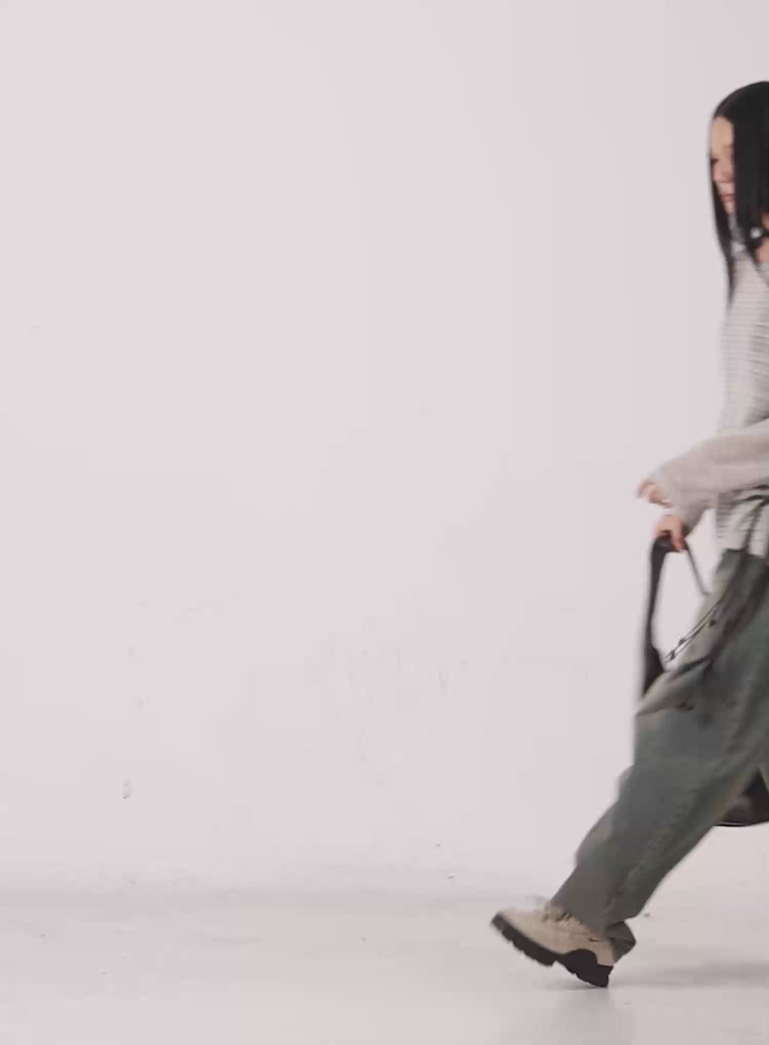 Chowon Washed Wide-Leg Denim Jeans CL530