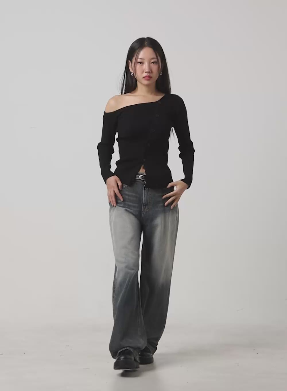 One-Shoulder Buttoned Slim Cardigan IS402