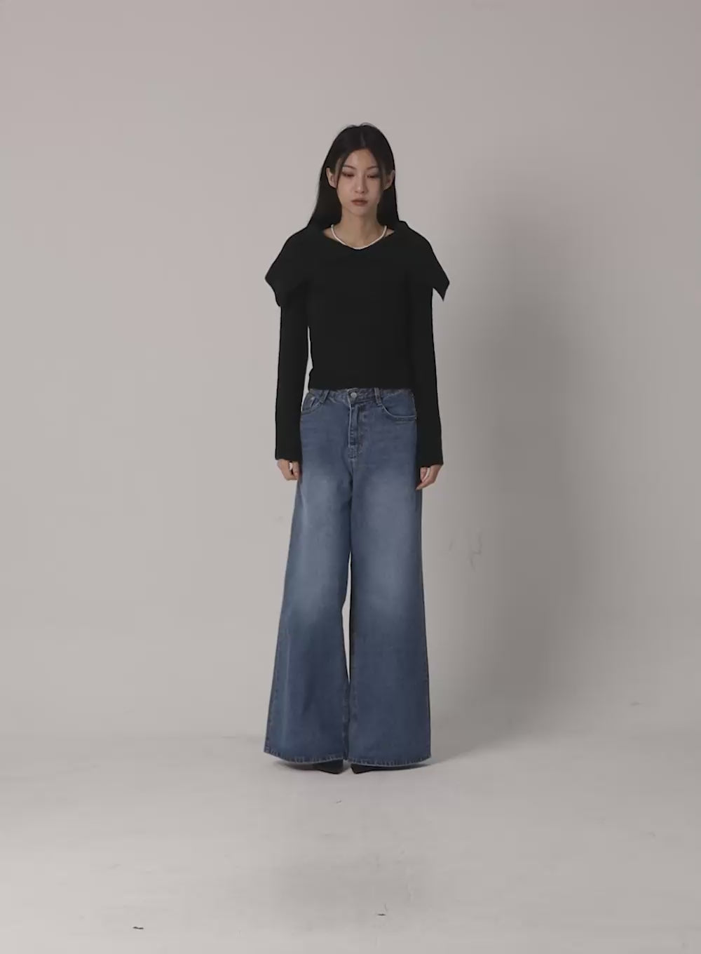 Wide Collar Off Shoulder Sweater IS315