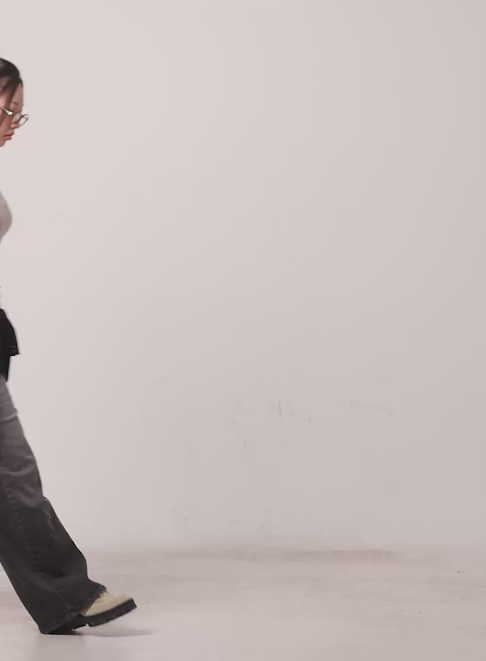 Mari Washed Mid-Rise Wide-Leg Jeans CM528