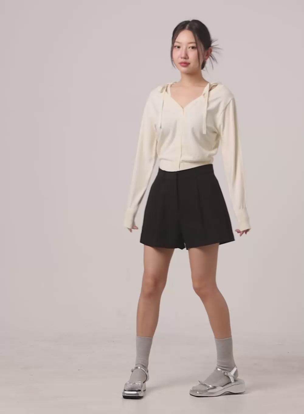 V-Neck Strap Buttoned Cardigan OU407