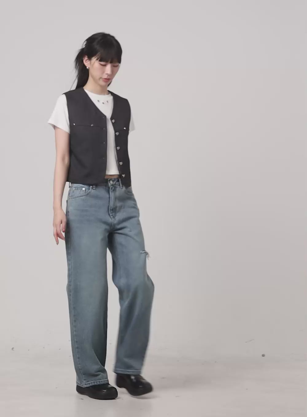 Buttoned V-Neck Denim Vest CG408